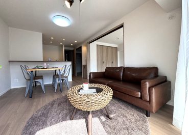 屋上でプールもBBQも満喫。自由設計で叶えた二世帯住宅